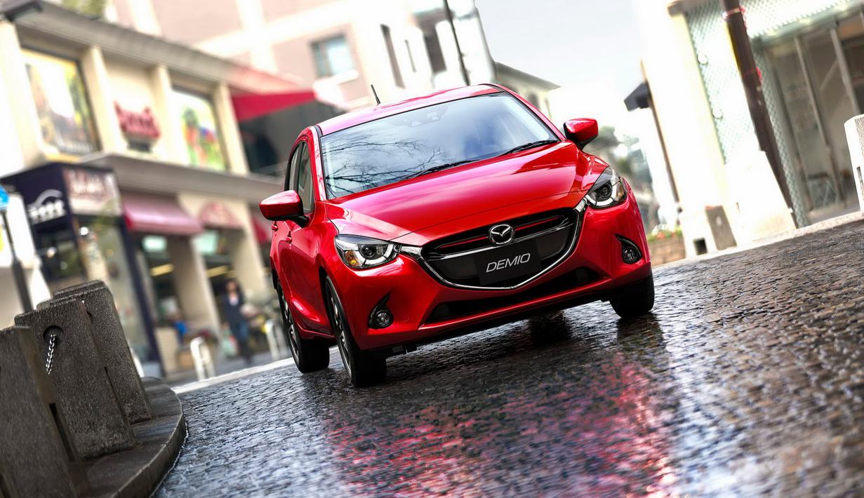 Mazda menjuluki hatchback generasi keempatnya itu sebagai Demio.