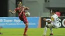Memasuki babak kedua, jual beli serangan dilakukan kedua tim. Sriwijaya FC yang tertinggal mencoba menciptakan peluang untuk menyamakan skor. (Bola.com/M Iqbal Ichsan)