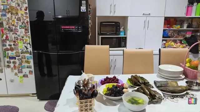 Potret Ruang Makan di Rumah Ayu Ting Ting Saat Sahur (Foto: YouTube Qiss You TV)