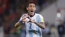 Ekspresi pemain Argentina, Angel Di Maria, setelah mencetak gol ke gawang Cile dalam laga Kualifikasi Piala Dunia 2018 di Stadion Nacional, Santiago, Cile, (24/3/2016). (Reuters/Rodrigo Garrido)