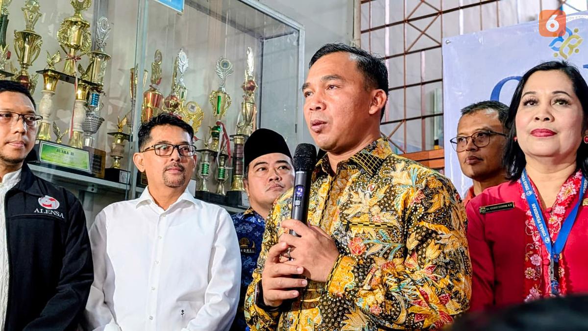 Gerakan Ayah Mengambil Raport, Menteri Wihaji: Jangan Lihat Prestasinya, Setiap Anak Itu Juara