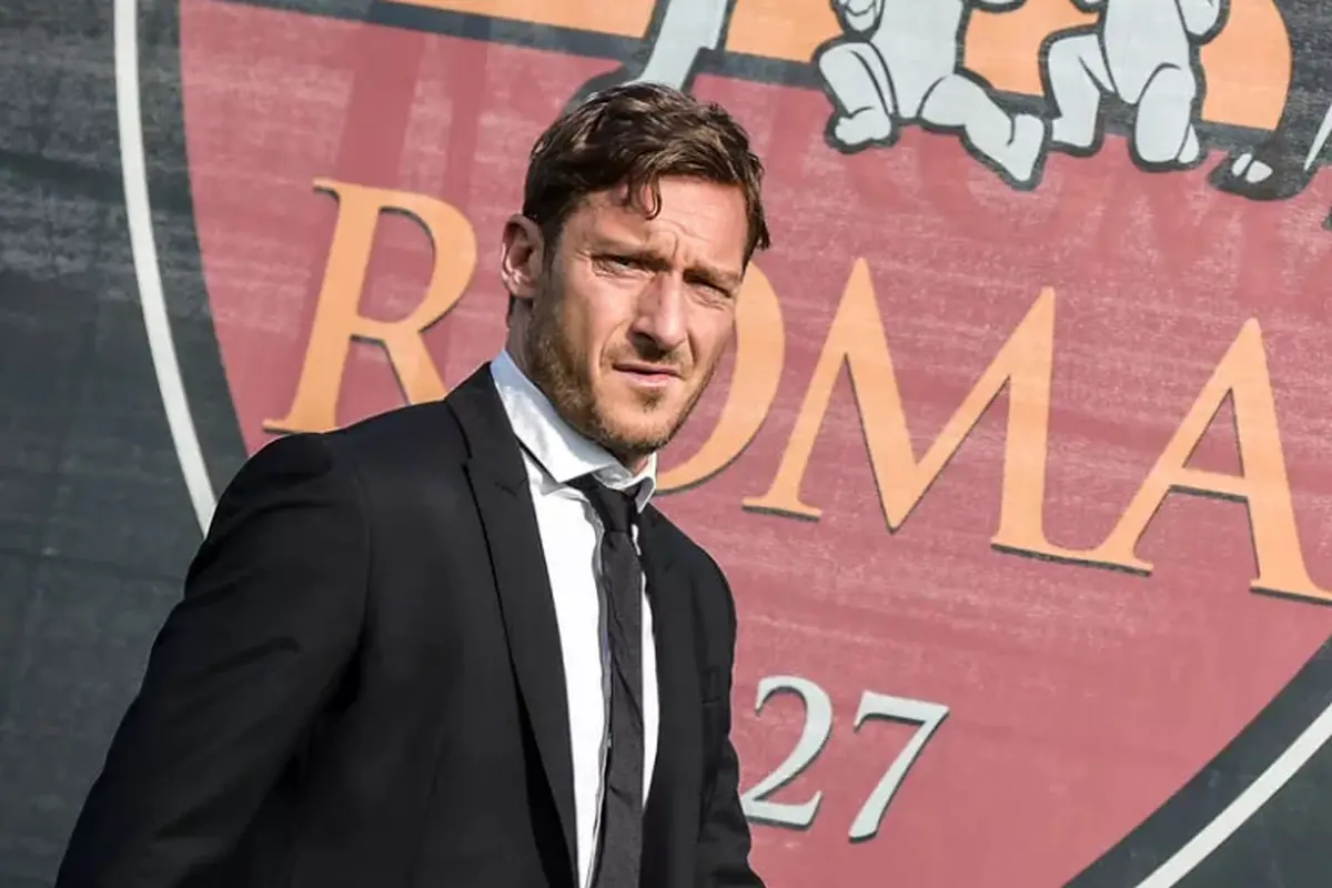 Francesco Totti menjadi Direktur AS Roma.