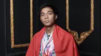 Siswa asal SMAN 2 Depok bernama Muhammad Suraz Harfansyah berhasil memboyong 5 medali emas dan 1 medali perunggu di ajang Grand Final Olimpiade Tingkat Nasional hanya dalam 1 hari.