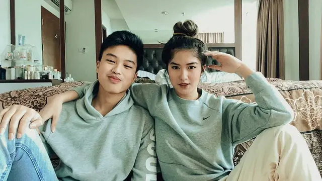 Potret 6 Artis Wanita Bareng Adik Laki-Lakinya, Sering Dikira Pacar