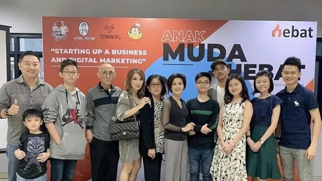 Diisukan Sudah Lamaran, Ini 6 Potret Kedekatan Kaesang dan Keluarga Felicia Tissue