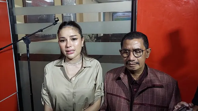 Selain Nikita Mirzani, Asistennya juga Ditetapkan Sebagai Tersangka Kasus Dugaan Pemerasan - ShowBiz Liputan6.com