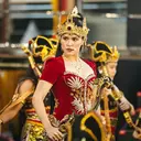 Cerita Denny Wirawan Rancang Kostum Srikandi Raisa, Penuh Riset Mendalam