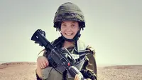 Foto tentara perempuan Israel ini beredar di dunia maya. Ia dituduh menembak Razan Najjar, benarkah? (Facebook/IDF)