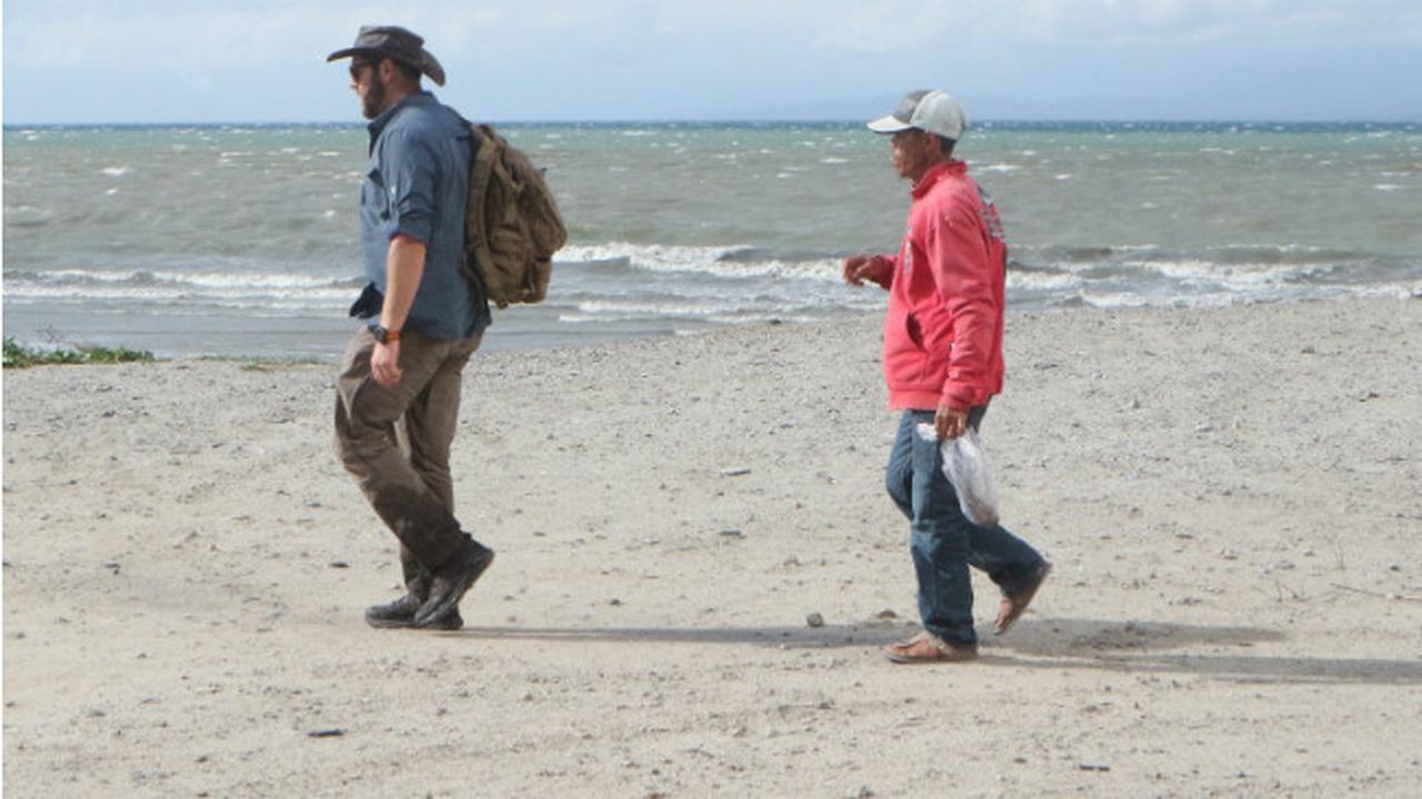 Kolaborasi dengan Pawang Lokal, Galante 'Dikerjai' Buaya Berkalung Ban