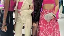 Aurelie, Pevita Pearce, Mikha Tambayong, dan Nia Ramadhani berkesempatan mengunjungi store Victoria Secret di Ion Orchard, Singapura. Keempatnya pun hadir dengan busana touch of pink. [@pevpearce]