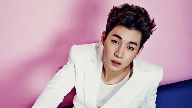 [Bintang] 8 Idol K-Pop yang Menguasai Lebih dari Dua Bahasa Asing