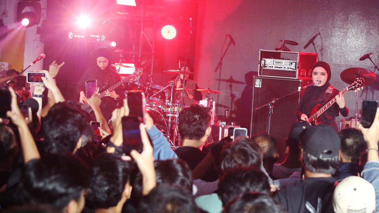 Voice of Baceprot (VoB)