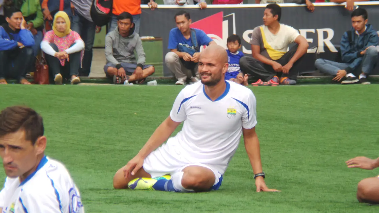 Striker Persib Bandung Sergio van Dijk