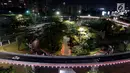 Lampu pemandangan Simpang Susun Semanggi menyala pada malam hari ketika diresmikan Presiden Joko Widodo bertepatan dengan Hari Ulang Tahun ke-72 Kemerdekaan Republik Indonesia (17/08) (Liputan6.com/Johan Tallo)