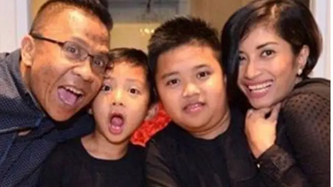 [Bintang] Cerita Cinta Oon Project Pop - Dessy Rosalianita