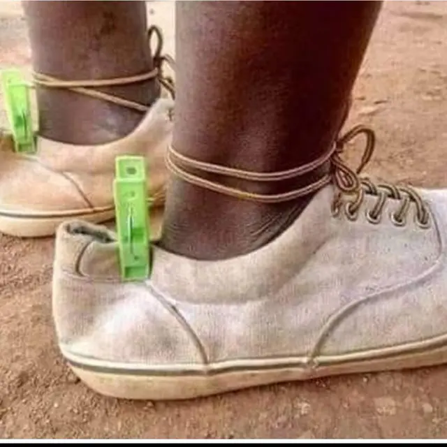 6 Potret Tali Sepatu yang Absurd Ini Bikin Tepuk Jidat, Nyeleneh