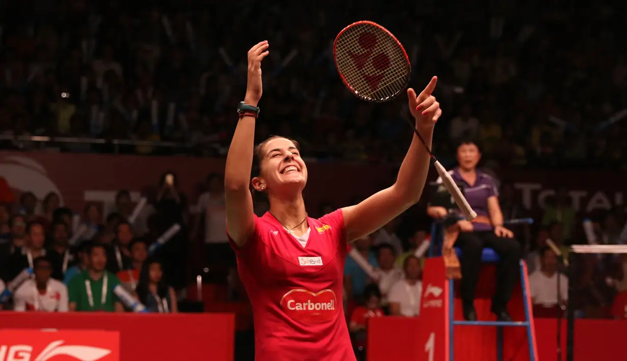 Ekspresi Carolina Marin sesaat setelah mengalahkan Saina Nehwal. Minggu (16/8/2015). (Bola.com/Arief Bagus)