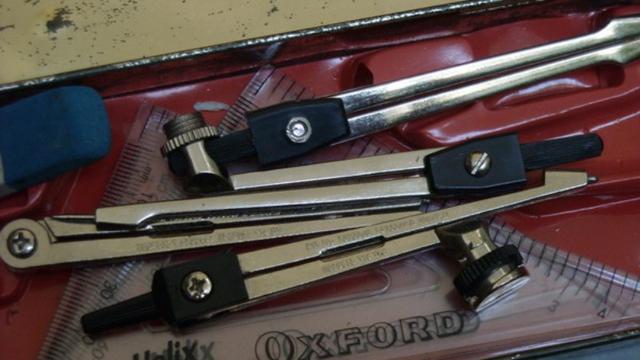 6 Potret Peralatan Sekolah Tahun 90-an Ini Bikin Nostalgia