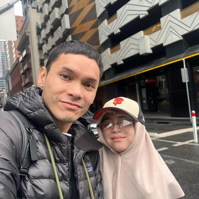 7 Potret Terbaru Sienna Putri Ben Kasyafani dan Marshanda yang Kini Mantap Tampil Berhijab