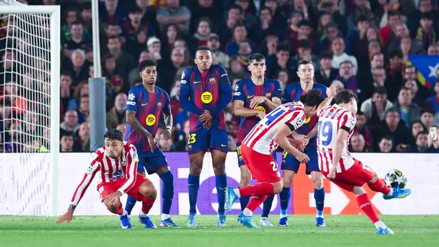 Foto: Melihat Gol Cantik Julian Alvarez yang Membuat Satu Camp Nou Tercengang,  Atletico Madrid Permalukan Barcelona di Liga Champions