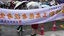 Jumlah ini merupakan rekor tertinggi sejak matrikulasi dimulai kembali di China pada tahun 1977, dan menandai peningkatan 510.000 siswa dibandingkan dengan tahun lalu, demikian diungkapkan oleh Kementerian Pendidikan. (AP Photo/Ng Han Guan)