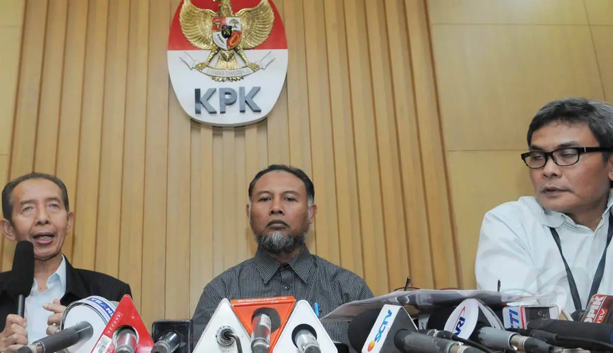 KPK mengumumkan status Menteri ESDM, Jero Wacik dalam jumpa pers pada hari ini, Jakarta, Rabu (3/9/14). (Liputan6.com/Herman Zakharia)
