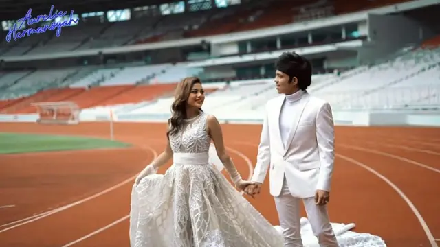 7 Prewedding Aurel Hermansyah dan Atta Halilintar di GBK, Curi Perhatian