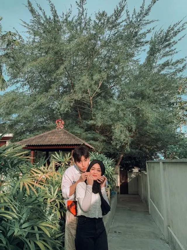 Diisukan Putus, Ini 6 Momen Mesra Putri Delina dan Jeffry Reksa