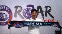 Aremania Ingin Milan Petrovic Tetap Jadi Pelatih Arema Musim Depan