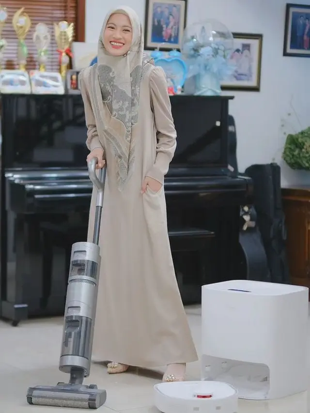 [Fimela] Alyssa Soebandono dan Dude Harlino