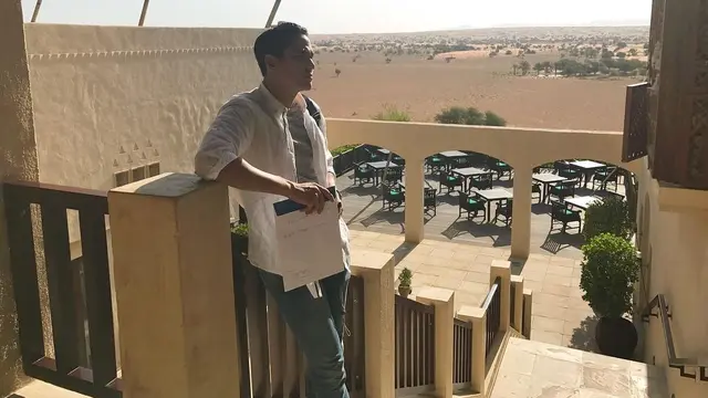 ilustrasi Sah menjadi suami cut syifa di sinetron samudra cinta, berikut potret Mischa Chandrawinata dibalik layar/instagram: @mischach