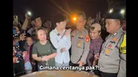 Willie Salim Masak Rendang 200 Kg untuk Berbagi, Ludes Diserbu Warga Meski Belum Matang. foto: TikTok @williesalim