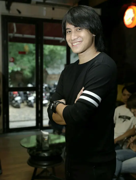 Meskipun selalu memperhatikan soal fashion, namun Kevin mengaku lebih mengutamakan soal kebutuhannya dalam berbusana. Selain itu, yang terpenting baginya ketika mengenakan pakaian adalah kenyamanan. (Galih W. Satria/Bintang.com)