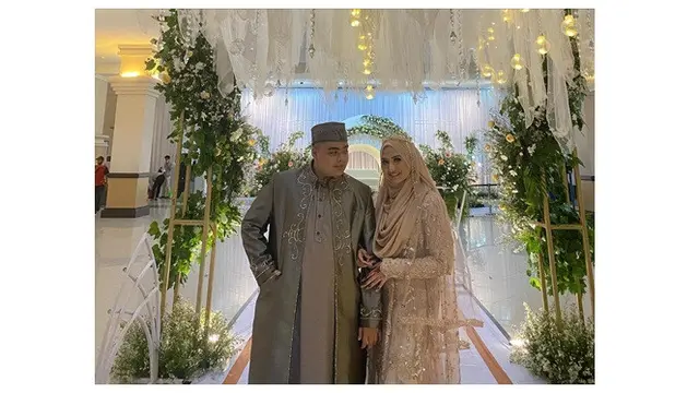 7 Potret Resepsi Pernikahan Ameer Azzikra Adik Alvin Faiz, Berlangsung Tertutup dan Mewah