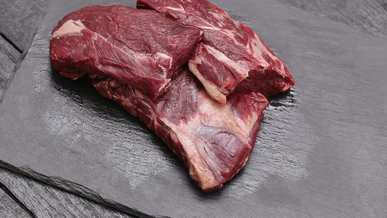 Daging sapi merah