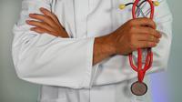 Ilustrasi dokter yang memberi saran. (Foto: Unsplash/Online Marketing)