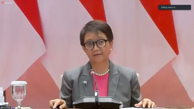 Menlu Retno Marsudi dalam press briefing membahas soal pertemuan dengan para Menlu ASEAN terkait Myanmar bersama awak media pada Kamis (27/10/2022). (Liputan6/ Benedikta Miranti)