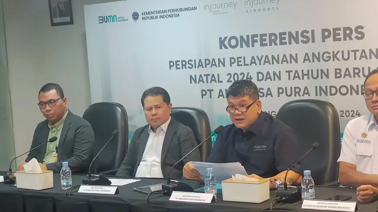 Konferensi Pers Persiapan Nataru 2024/2025 di Gedung Injourney Airports di Bandara Soetta, Tangerang, Selasa (17/12/2024). (Foto: Tim Bisnis)