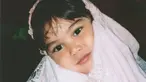 El Rumi memakai mukena Maia Estianty. "Iyeesss, ini gw. Ide siapa ini @maiaestiantyreal?" kata El Rumi di keterangan fotonya. (Foto: Instagram/ elelrumi)