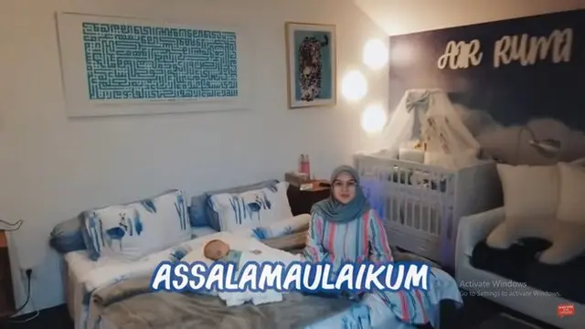 7 Potret Kamar Baby Air Anak Irish Bella dan Ammar Zoni, Bernuansa Biru Putih