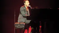 Alasan John Legend Tak Hadiri Pesta Khusus
