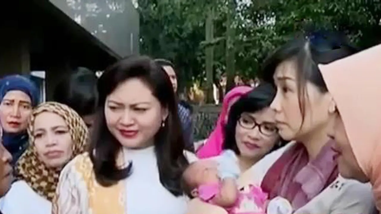 Istri Ahok- Djarot