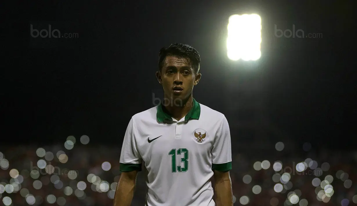 4. Winger Persib Bandung ini rajin melakukan penetrasi dari sisi sayap untuk melepaskan umpan silang maupun masuk ke dalam kotak penalti lawan. Gol jarak jauhnya saat melawan Kamboja perlu diwaspasdai Malaysia. (Bola.com/Vitalis Yogi Trisna)