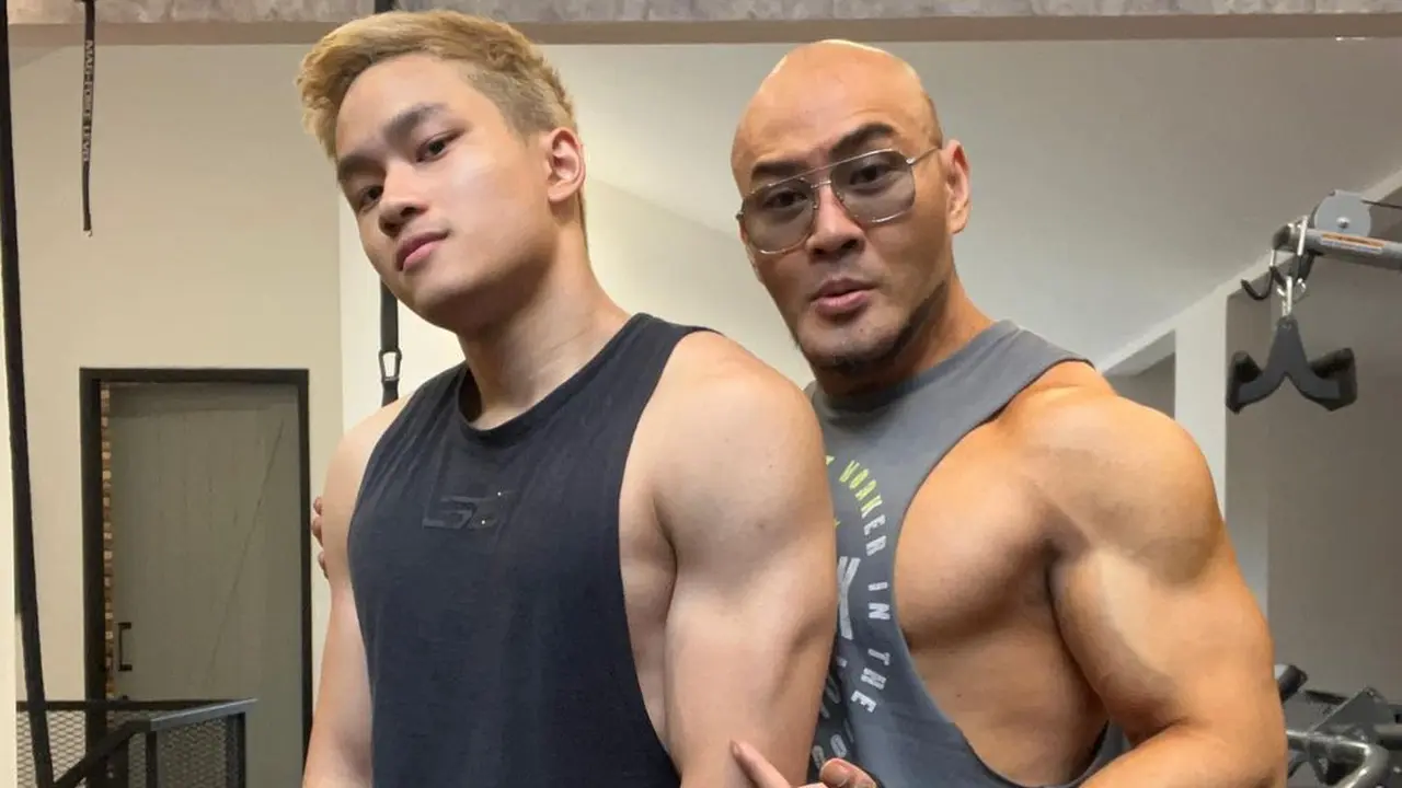 Deddy Corbuzier dan Azka Corbuzier