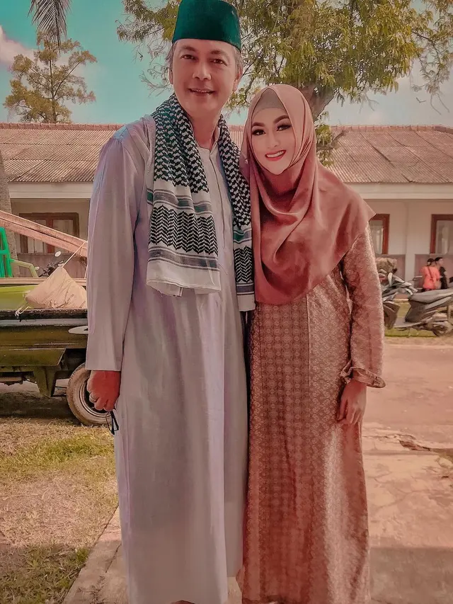 7 Gaya Sania Velova Adik Barbie Kumalasari Tampil Pakai Hijab Ini Makin Menawan