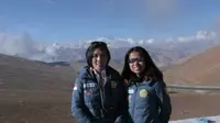 Dua pendaki perempuan asal Indonesia yang tergabung dalam Tim The Woman of Indonesia’s Seven Summits Expedition Mahitala-Unpar (WISSEMU) dikabarkan sampai di Everest Base Camp.