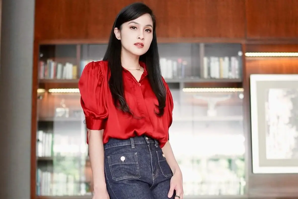 Sandra Dewi