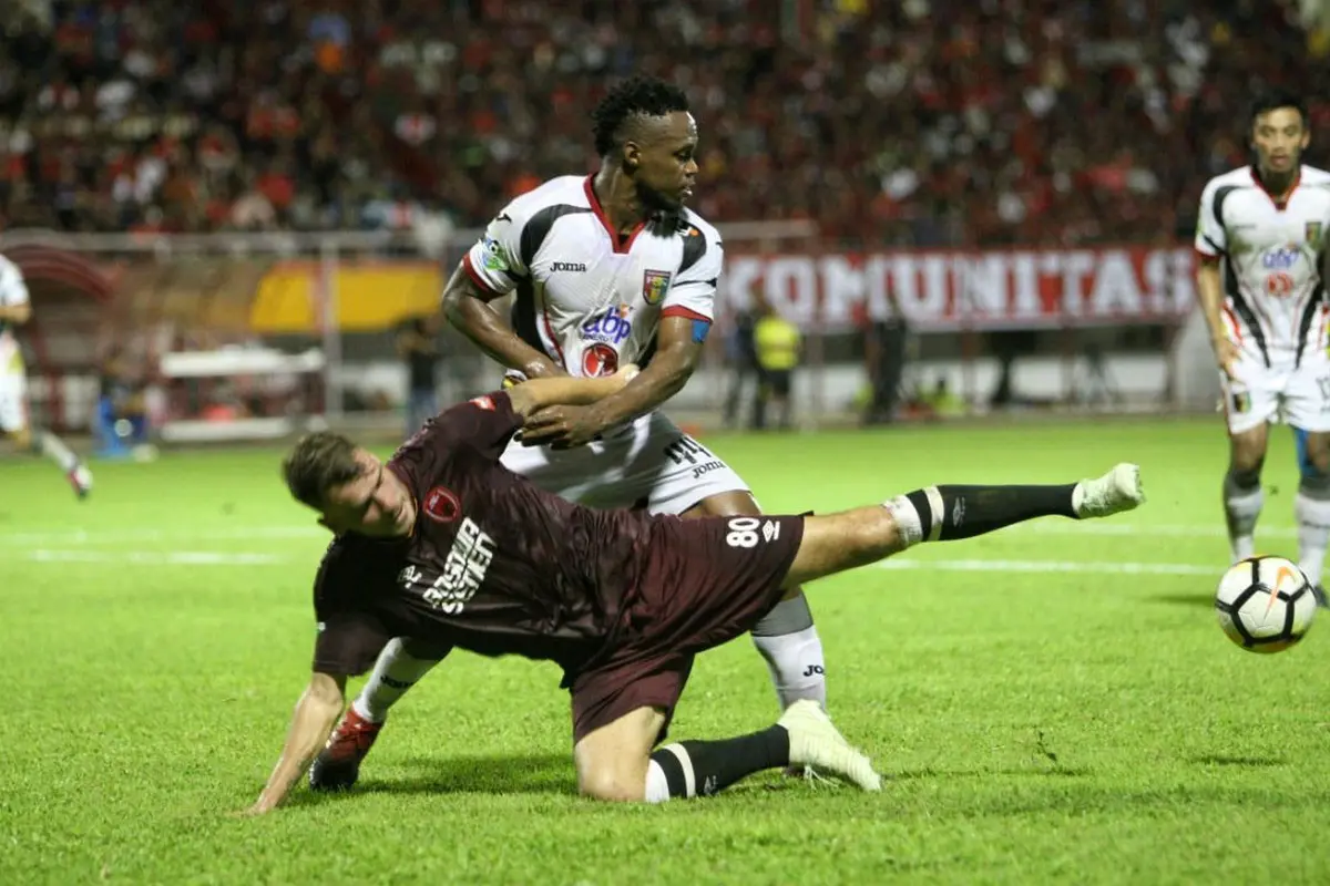 PSM Makassar vs Mitra Kukar