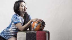 Fithri Syamsu atlet futsal Indonesia, dalam sesi foto setelah acara KLY Lounge di Redaksi KLY, Rabu (28/11/2018) Jakarta. (Bola.com/Peksi Cahyo)