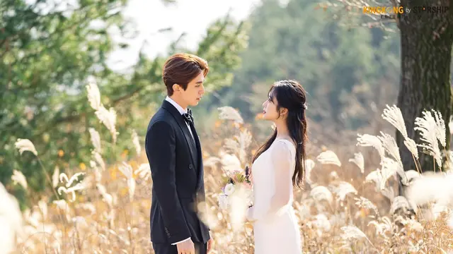 8 Inspirasi Wedding Dress Minimalis Romantis dari Drama Korea (1)